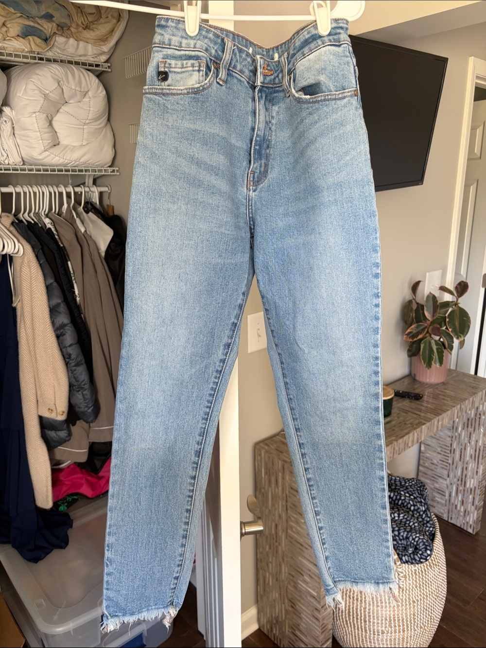 KanCan Light Blue High-Rise Ankle Crop Jeans